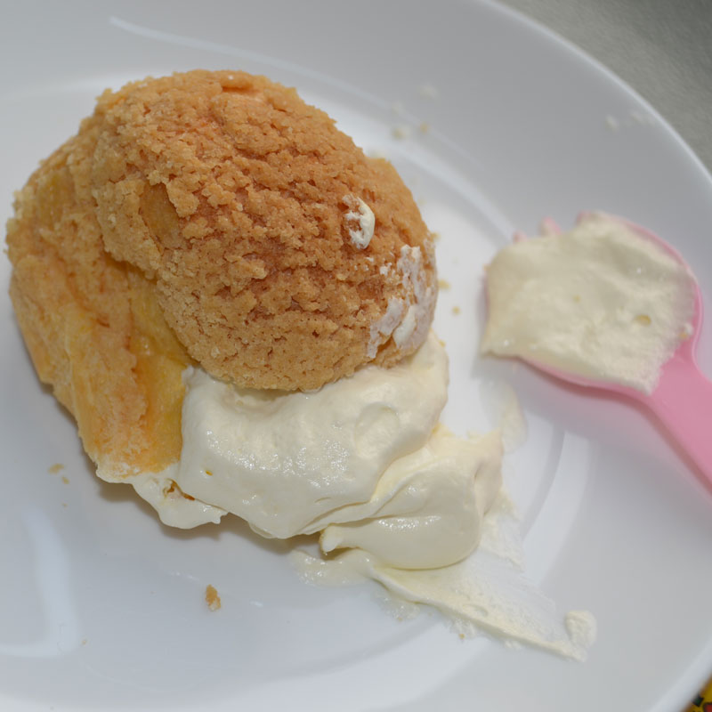 Pudinglar va qaymoqlar kabi shirinliklar uchun sutsiz kofe qaymoq vositasidan foydalana olasizmi?